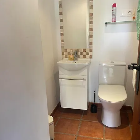 10 Bed Villa With Private Garden And Pool Villa *